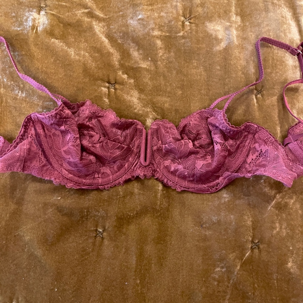 Pink Bra - Picture 4 of 6